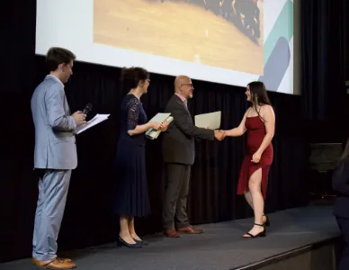 Předávání maturitních vysvědčení 